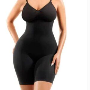 Fullness Slim Seamless Mid-Thight Bodysuit Black